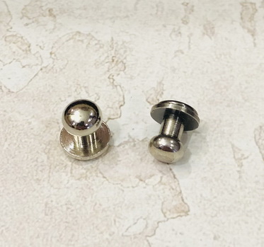 Кобурные кнопки, Крючки