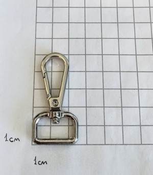 Карабин для сумки. Никель 20 мм