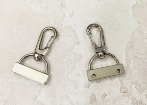 Карабин-брелок. Никель 20 мм