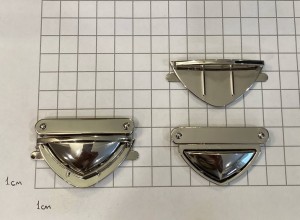 Замок для сумки. Никель 51х33 мм