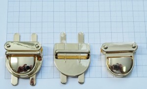 Замок для сумки. Золото 30х30 мм