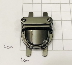 Замок для сумки. Черный никель 30х30 мм