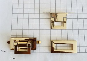 Замок для сумки. Золото 45х20 мм