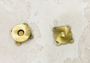 Магнитная кнопка 18 мм. Антик браш