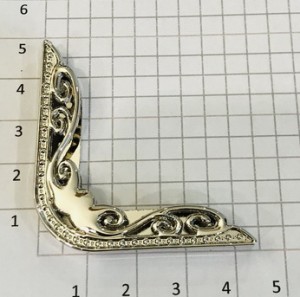 Уголок для сумки. Никель