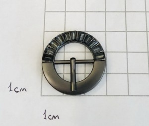 Пряжка. Черный никель матовый + стразы (18 мм)