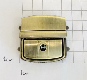 Замок для сумки. Антик браш 44х44 мм