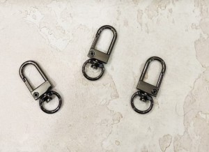 Карабин-застежка. Черный никель 9 мм