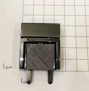 Замок для сумки. Черный никель 35х40 мм