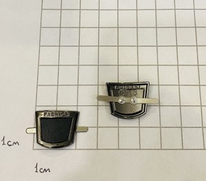 Украшение для обуви. Черный никель + черная вставка