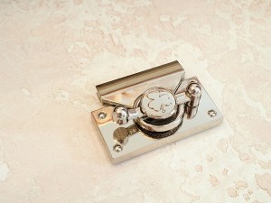 Замок для сумки. Никель 70х35 мм