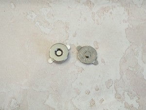 Магнитная кнопка. Никель полированный 18 мм