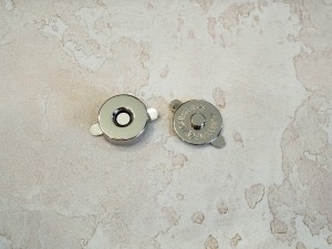 Магнитная кнопка. Никель полированный 18 мм