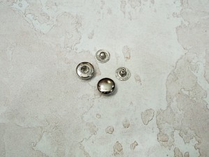 Галантерейная кнопка. Никель 10 мм