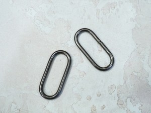 Рамка овальная - ручкодержатель. Черный никель роллинг (38 мм)