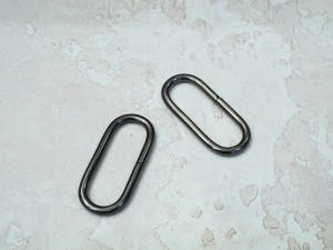 Рамка овальная - ручкодержатель. Черный никель роллинг (38 мм)