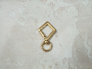 Кольцо карабин для сумки. Золото 10 мм