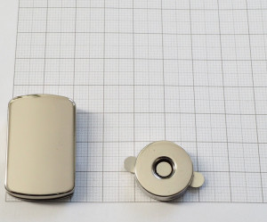 Замок для сумки на магните. Никель 21х33 мм